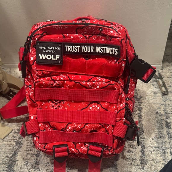 WOLFPAK Mini Red Patterned Backpack - Picture 1 of 6